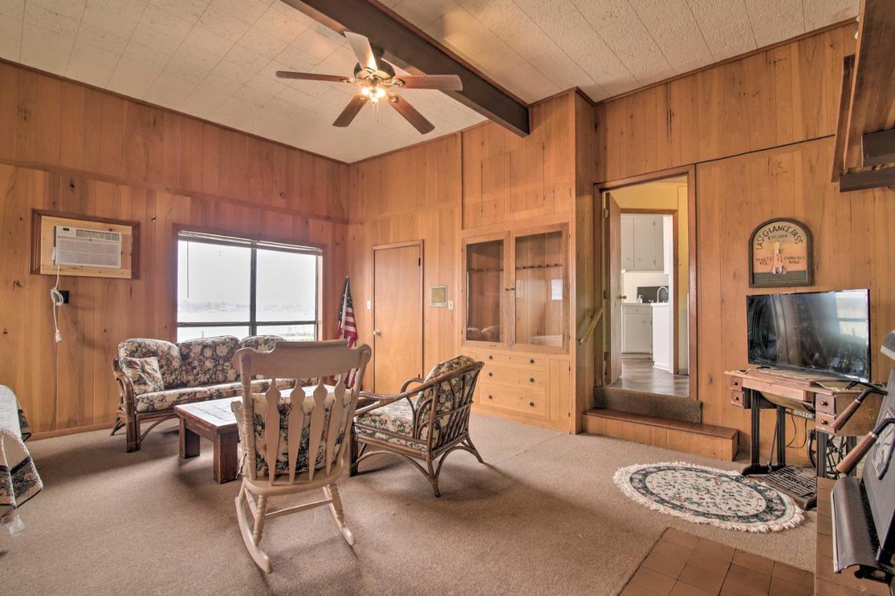Rustic Lake Buchanan Hideaway With Game Room And Grill Tow Екстериор снимка
